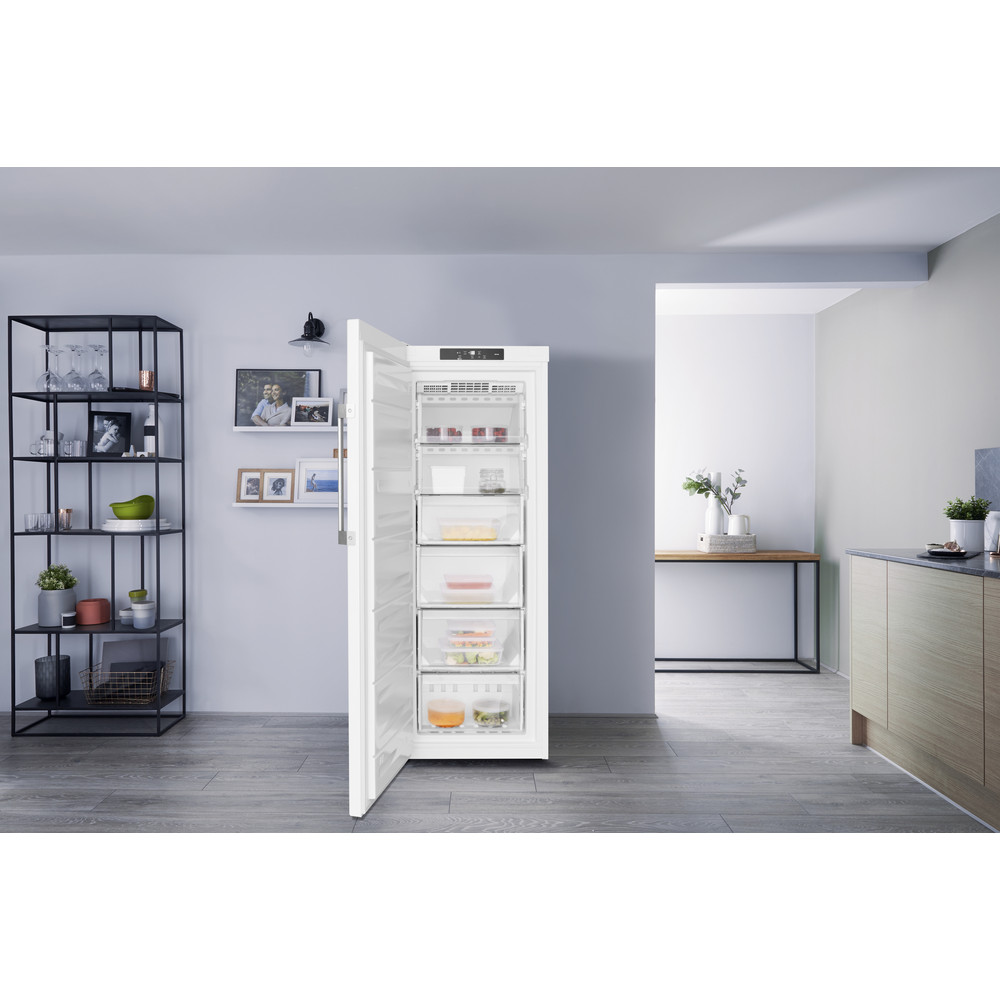 Freistehender Gefrierschrank Bauknecht - GKN 17G4 A2+ WS | Bauknecht DE